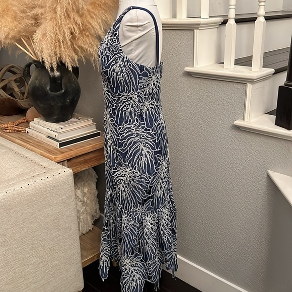 Antonio Melani Elegance Lace Blue White Midi Dress Size 6 - Picture 5 of 9